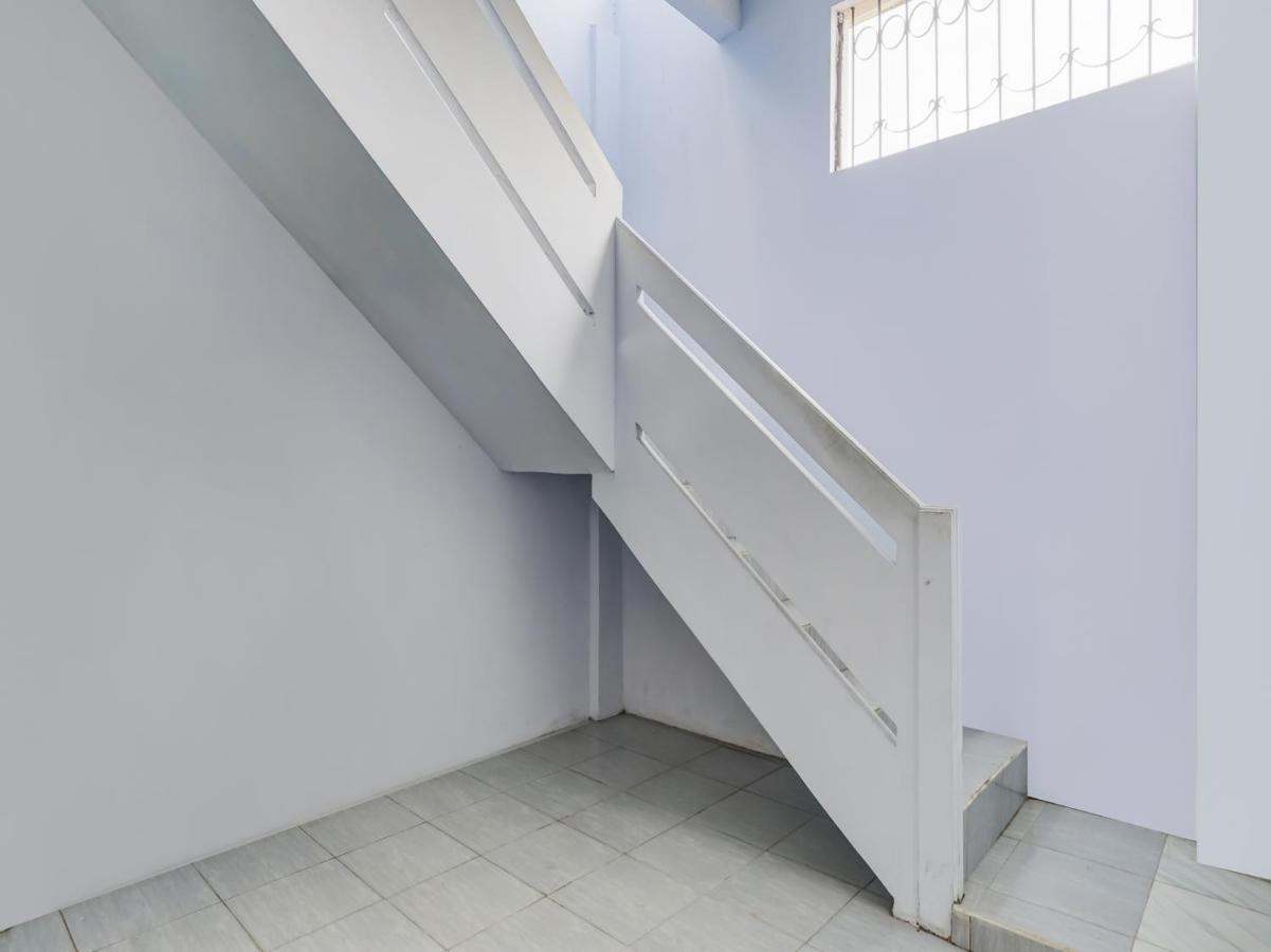 Spot On 90797 Sukun Syariah Homestay Маланг Екстериор снимка